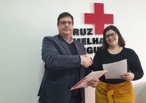 Sócios da Cruz Vermelha de Coimbra com descontos em agência de viagens inclusiva